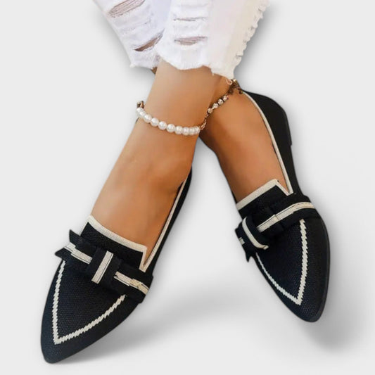Płaskie buty damskie z wiązanym wzorem